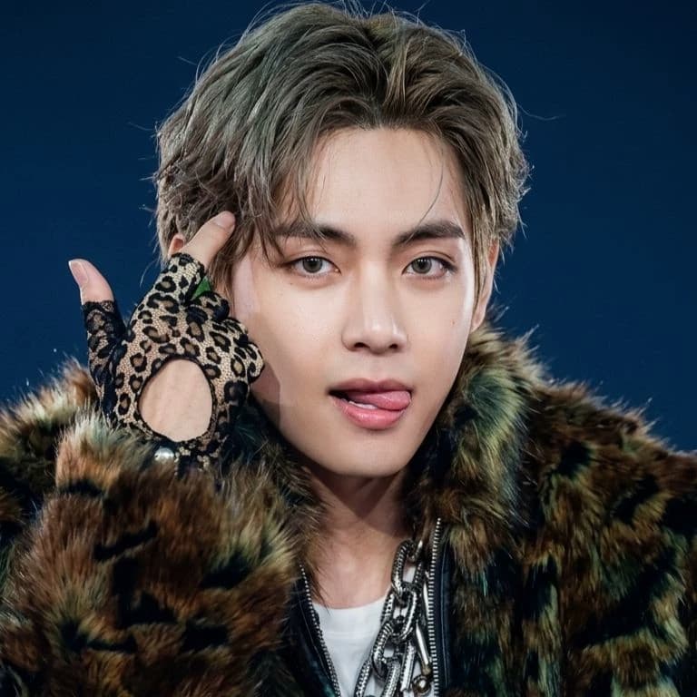 Taehyung 🥵🔥 thumbnail