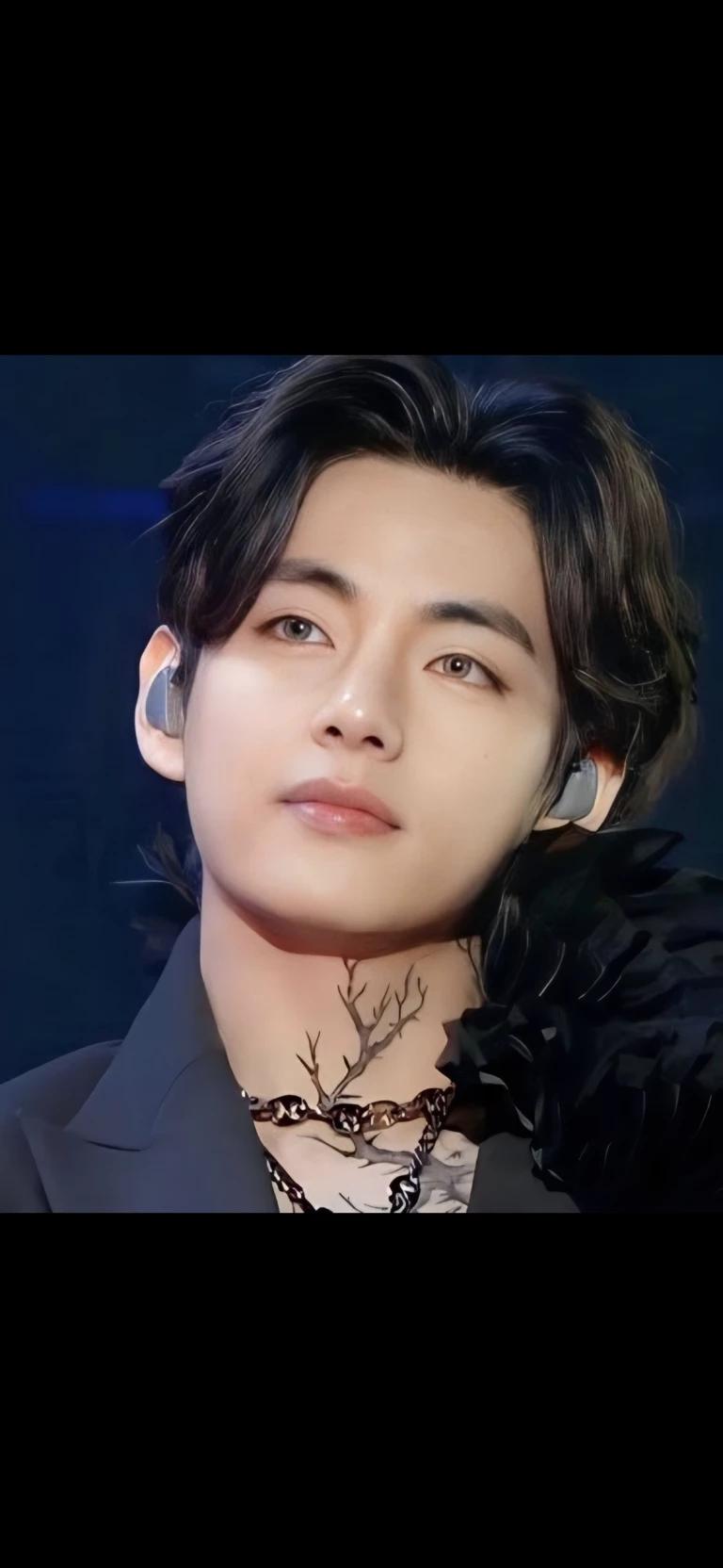 Kim Taehyung  thumbnail