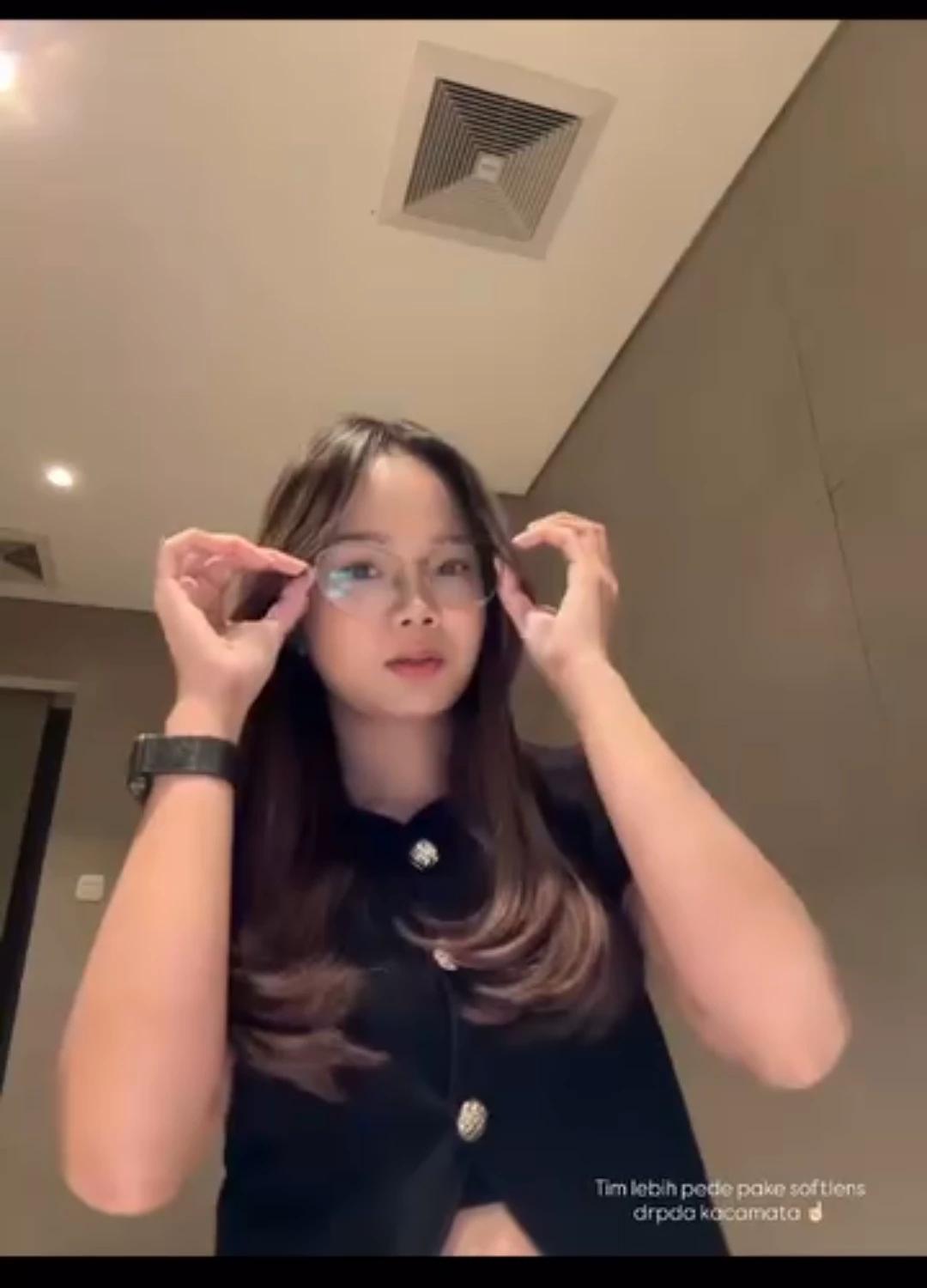 Krista thumbnail