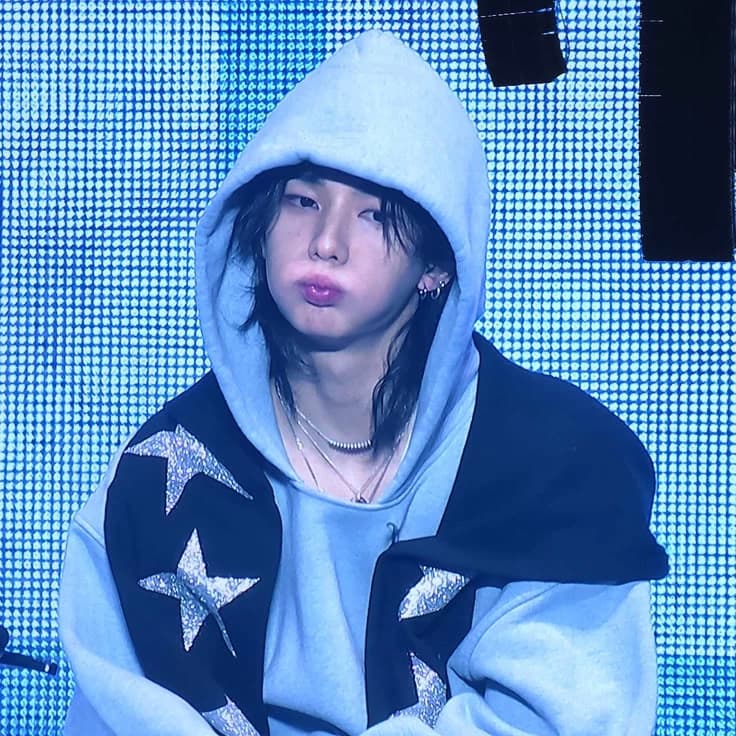 Hyunjin  thumbnail