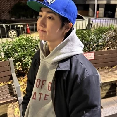 Han jisung has you as his wallpaper because he likes you thumbnail