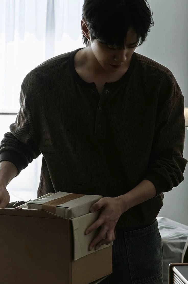 Lee Junyoung  thumbnail