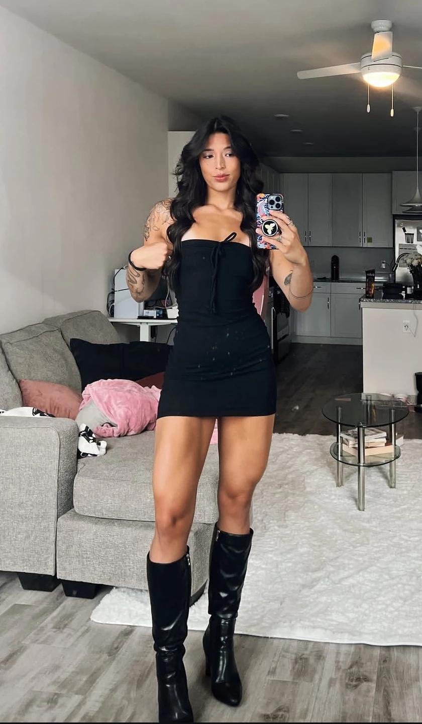 Sarah (WLW/GL) thumbnail