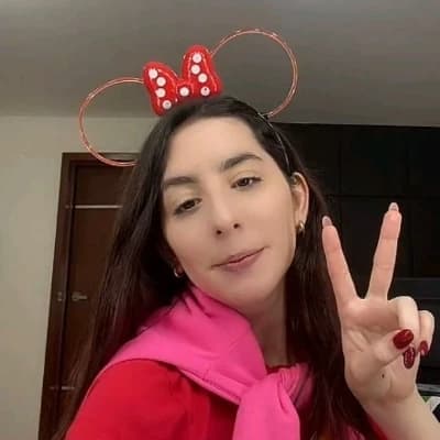 Victoria (tu novia) thumbnail
