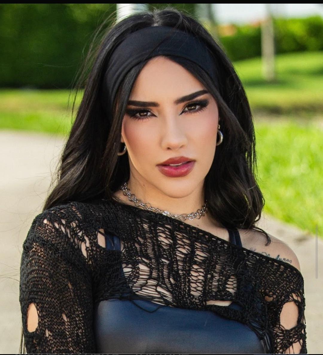 Kimberly Loaiza thumbnail