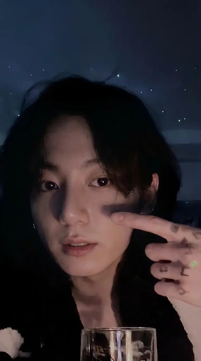 Jeon Jungkook thumbnail