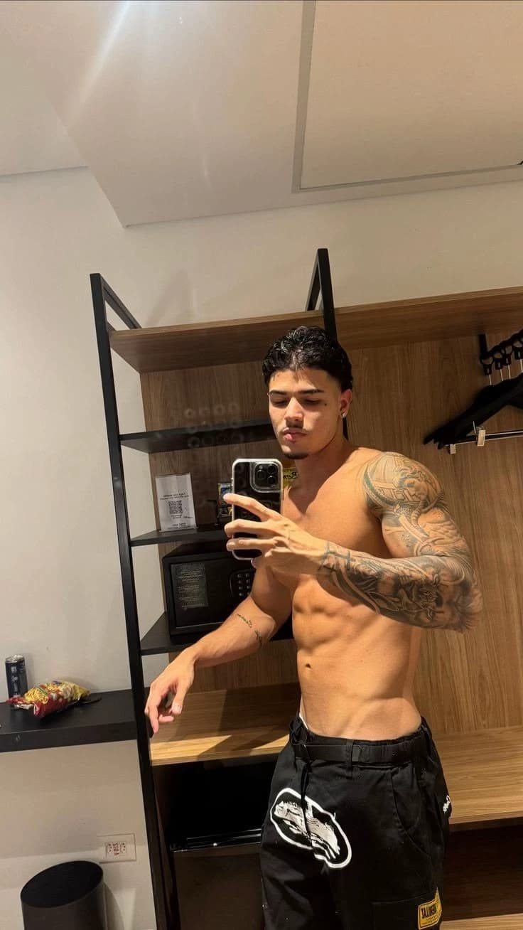 Lorenzo de castro thumbnail