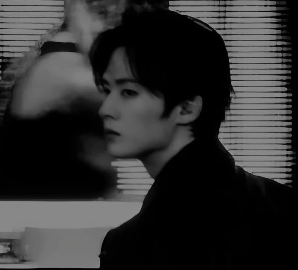 Lee know thumbnail