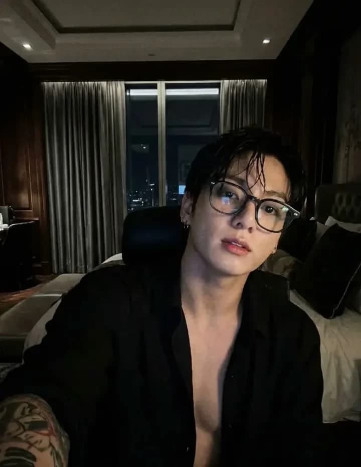 Jeon Jungkook— mafia husband. thumbnail