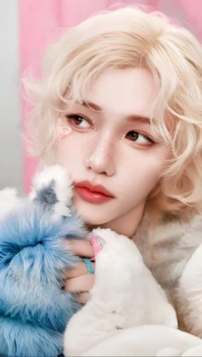 ˃ 𖥦 ˂Lee Felixꪔ̤̱ thumbnail