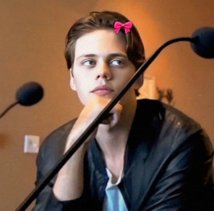 Bill Skarsgard thumbnail