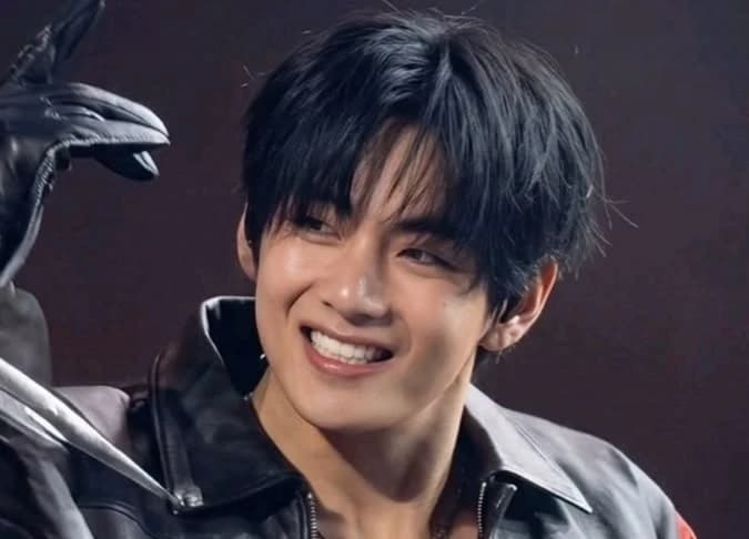Kim Taehyung thumbnail