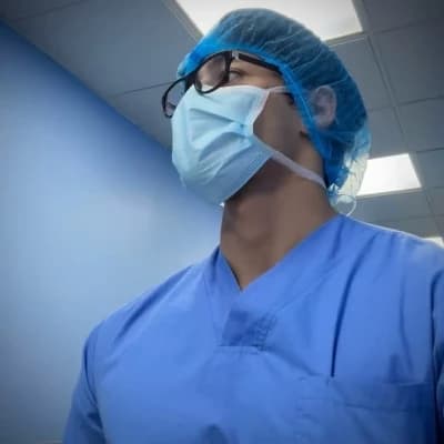 Dr. Evelyn Reed thumbnail