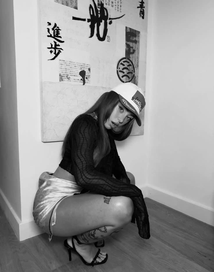 Nicki thumbnail