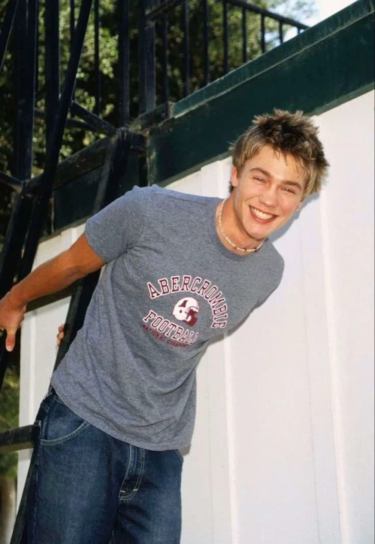 Lucas Scott  thumbnail