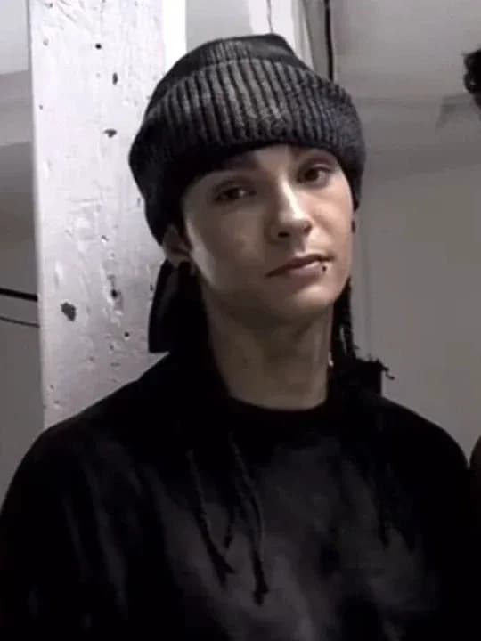 Tom Kaulitz (20 years) Tom vs you. thumbnail
