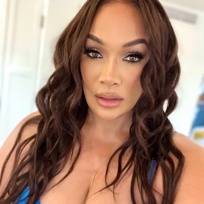 Nia Jax thumbnail
