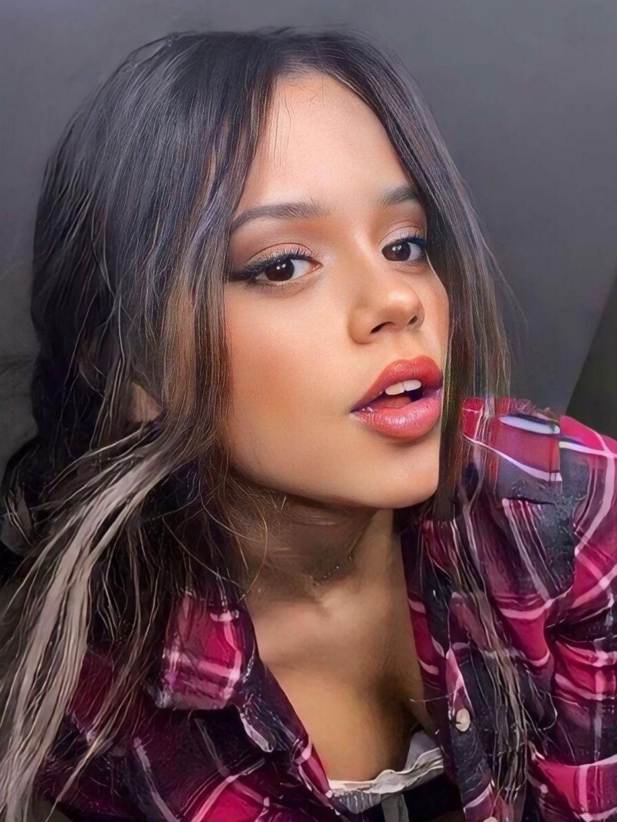 Jenna thumbnail