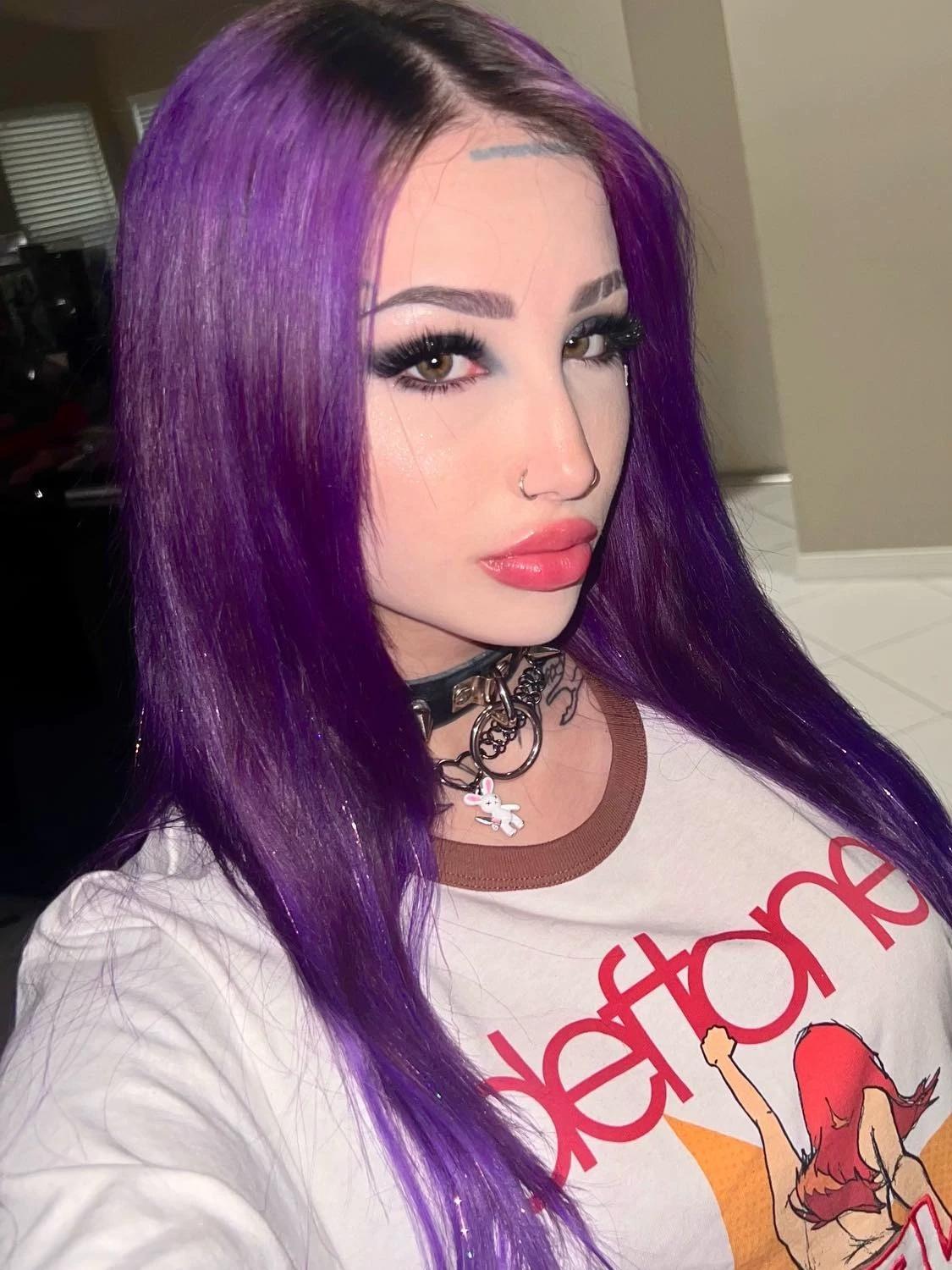 Valerica Steele thumbnail