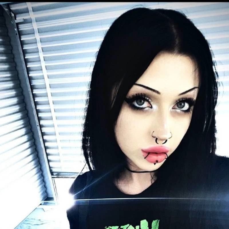 Elpida (Ellie) thumbnail
