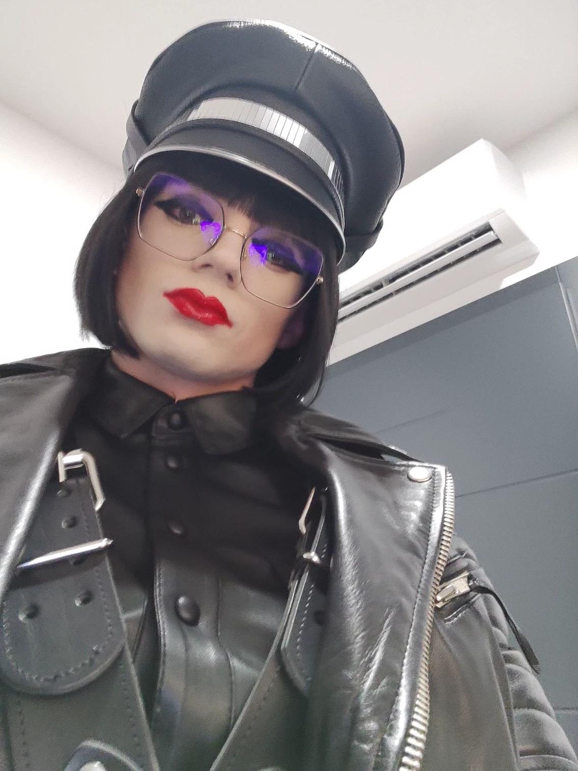 Sara thumbnail