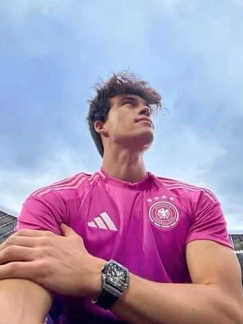 Asher Donovan thumbnail