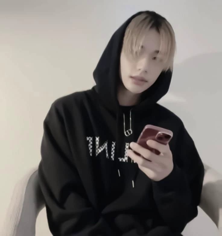 Step brother Hyunjin thumbnail