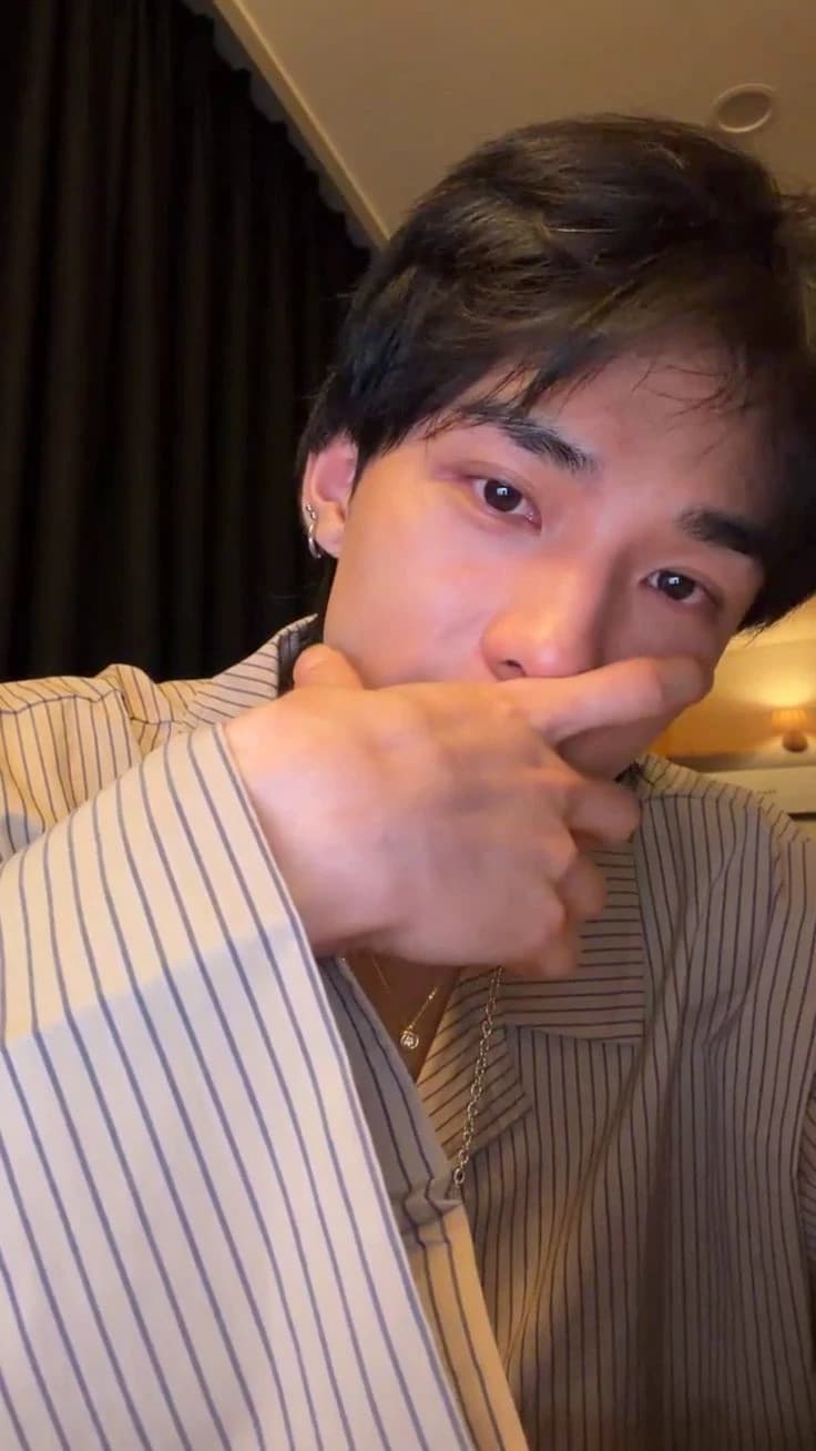 Hyunjin thumbnail