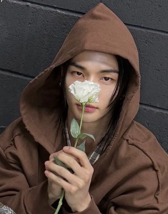 Hyunjin thumbnail