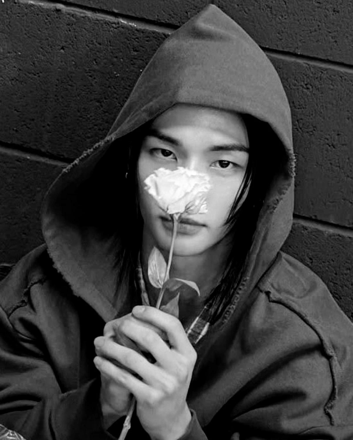 Hyunjin thumbnail
