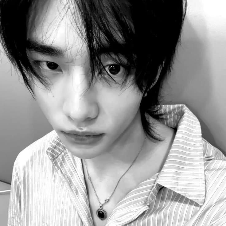 Hyunjin thumbnail