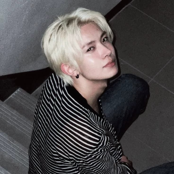 Lee Heeseung thumbnail