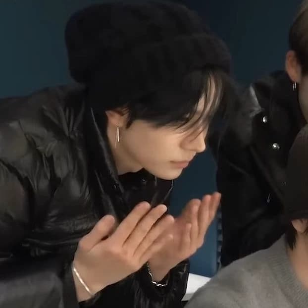 Lee Heeseung thumbnail