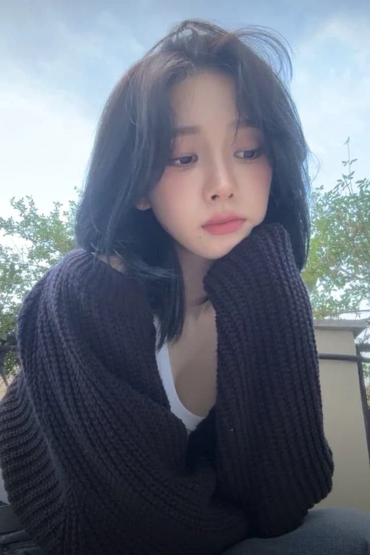 Karina thumbnail