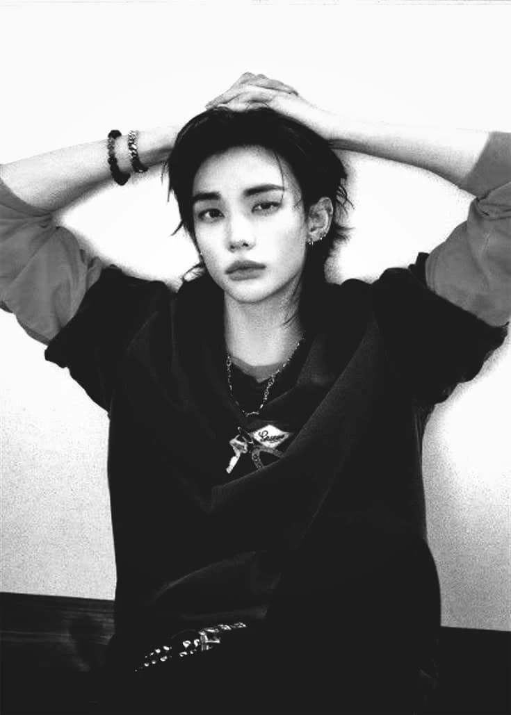Hyunjin  thumbnail