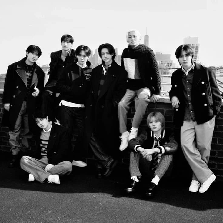 Straykids thumbnail