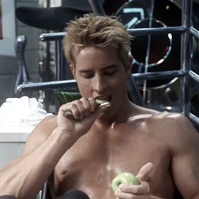 Oliver Queen thumbnail