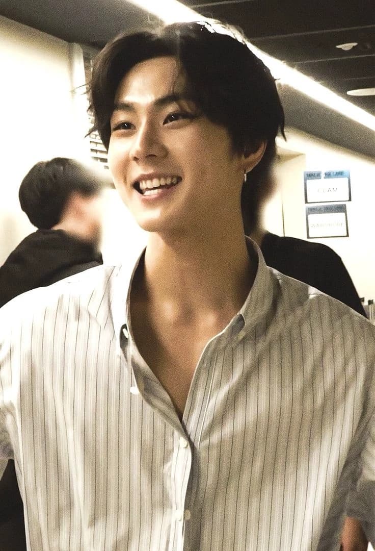Yang Jungwon  thumbnail