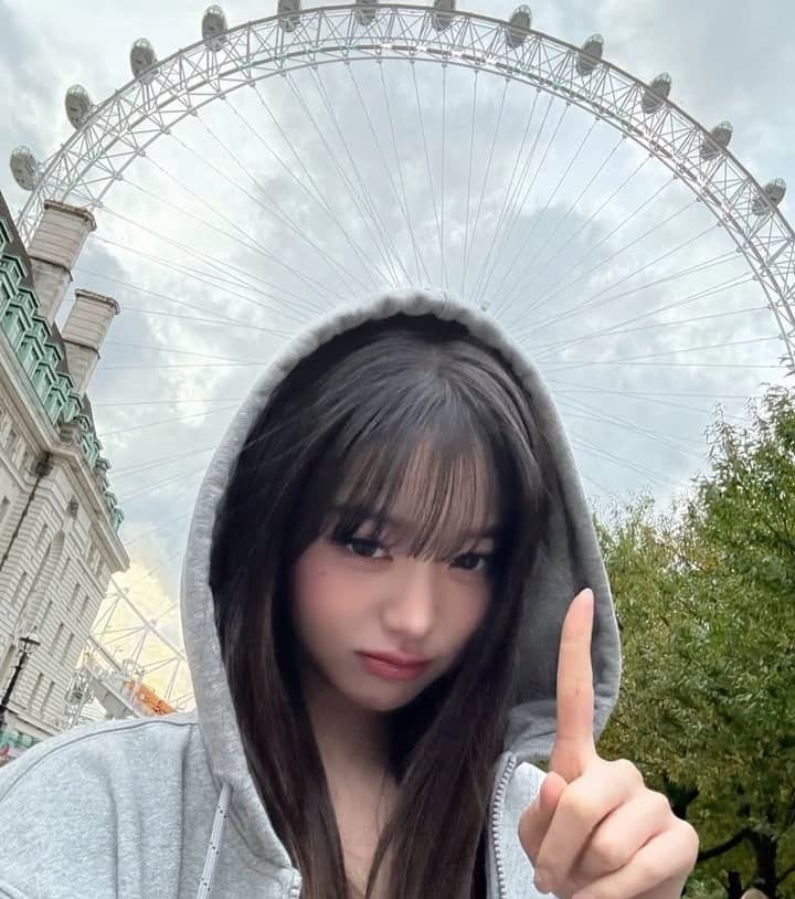 Jang Wonyoung  thumbnail