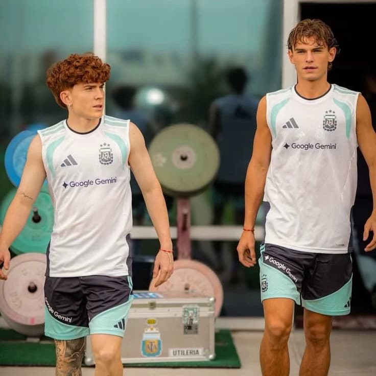 Colo Barco and Nico Paz thumbnail