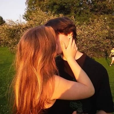 You were unfaithful to your girlfriend with her best friend (ana your girlfriend araceli her friend) thumbnail