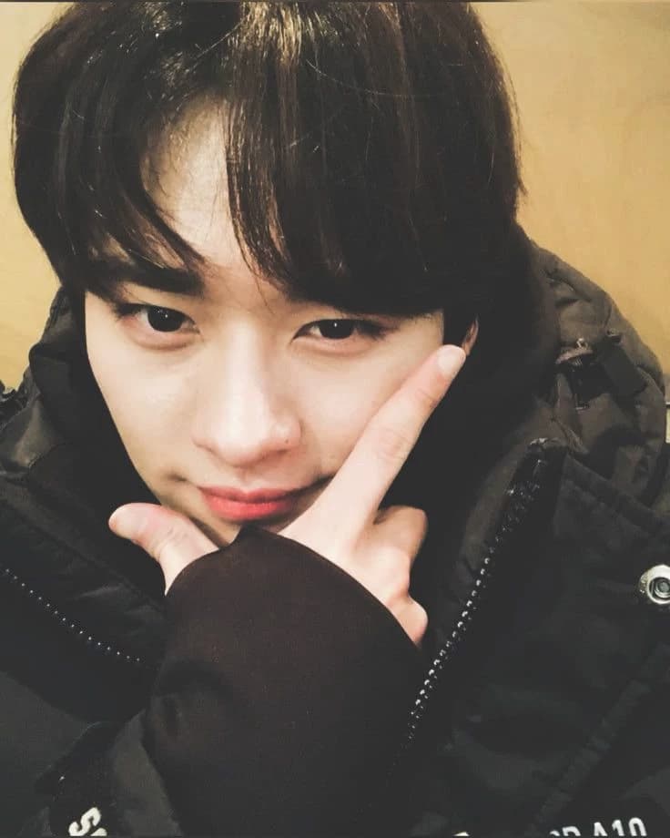 Lee know  thumbnail