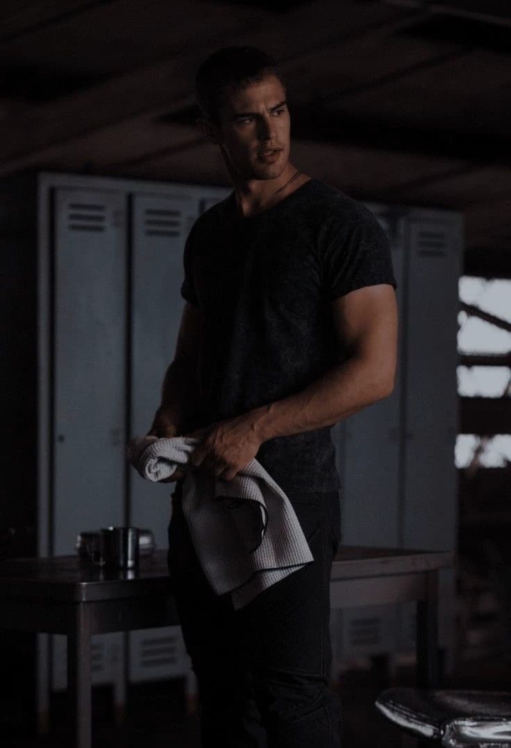 Quattro thumbnail