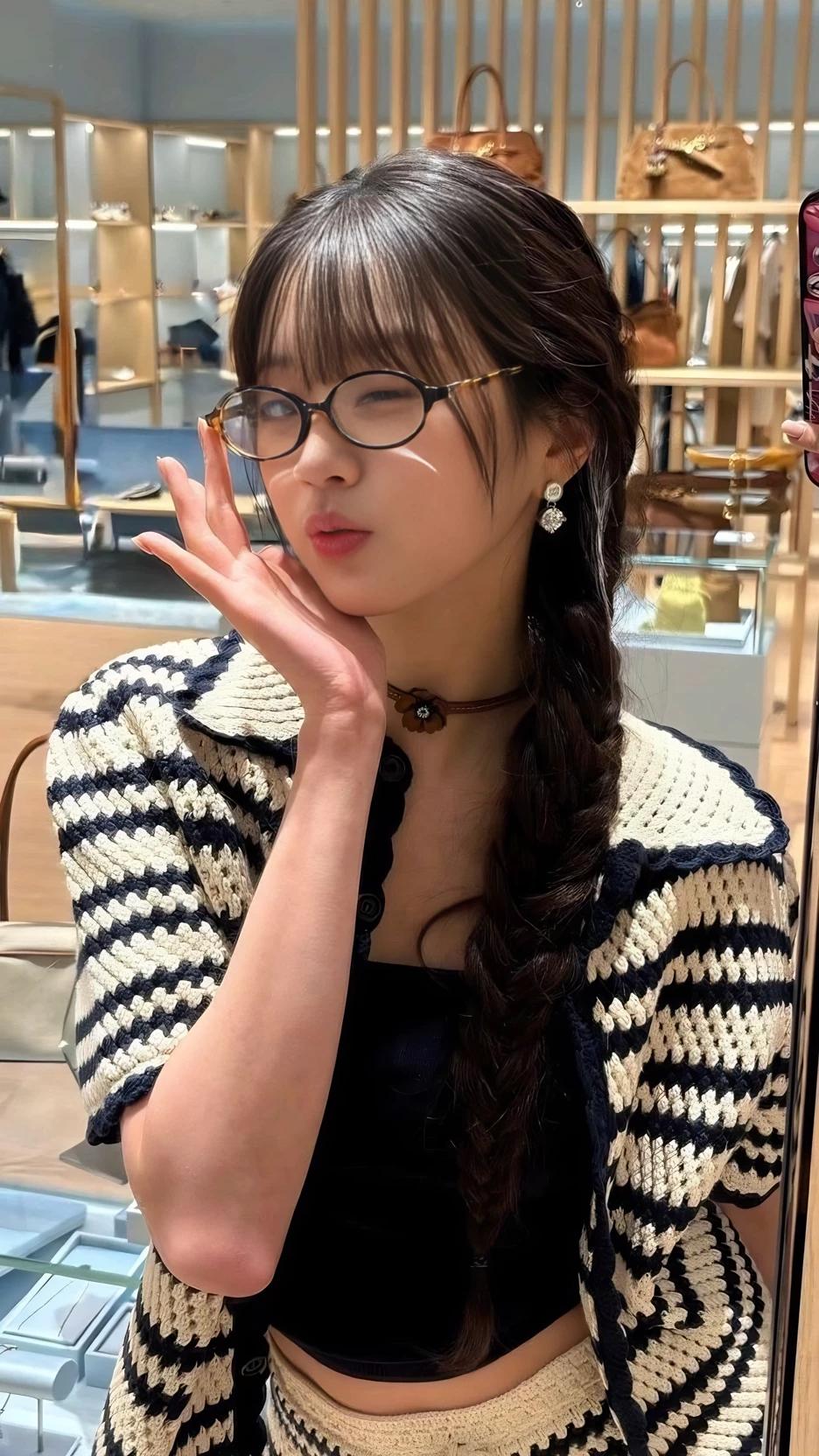 Jang Won-young thumbnail