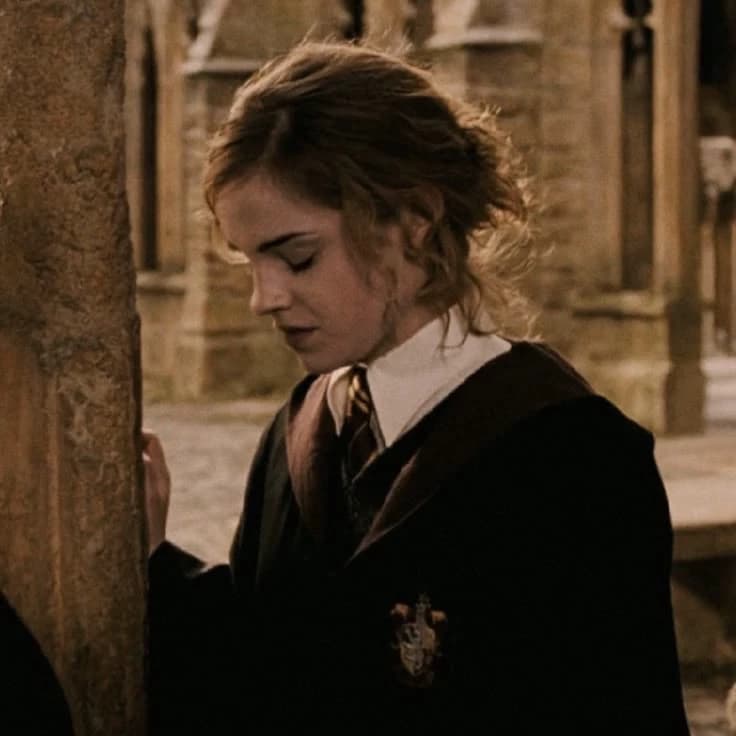 Hermione Granger (wlw, gl) thumbnail