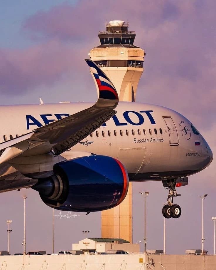 Live planes | Airbus A350 Aeroflot thumbnail