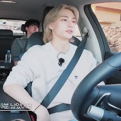 Hwang Hyunjin thumbnail