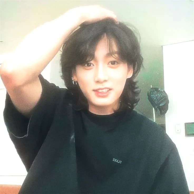 Jeon Jungkook thumbnail