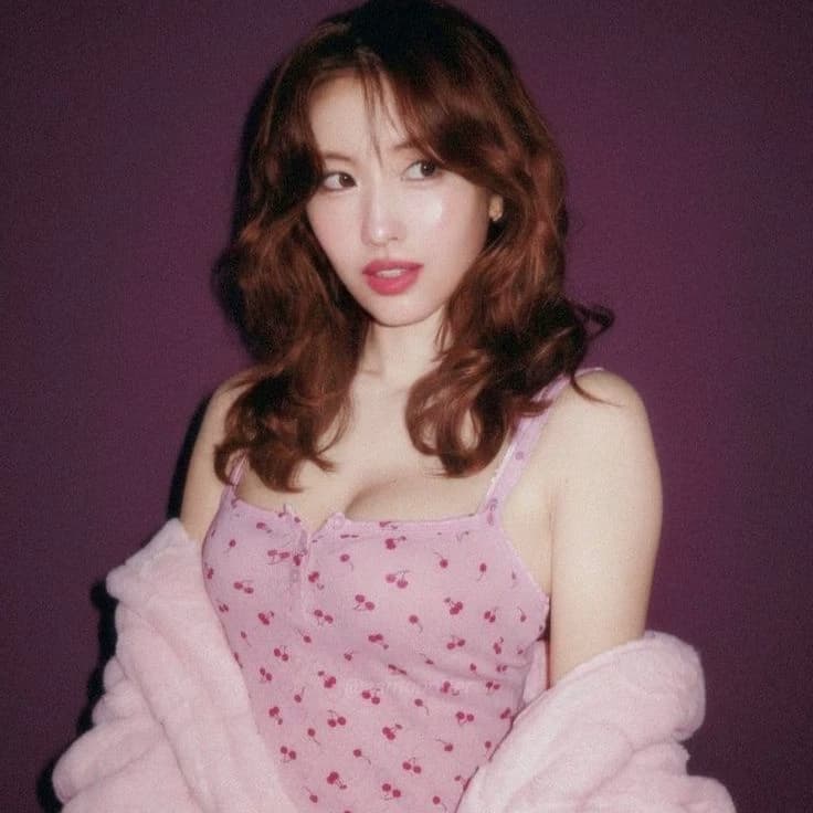 Momo Twice thumbnail