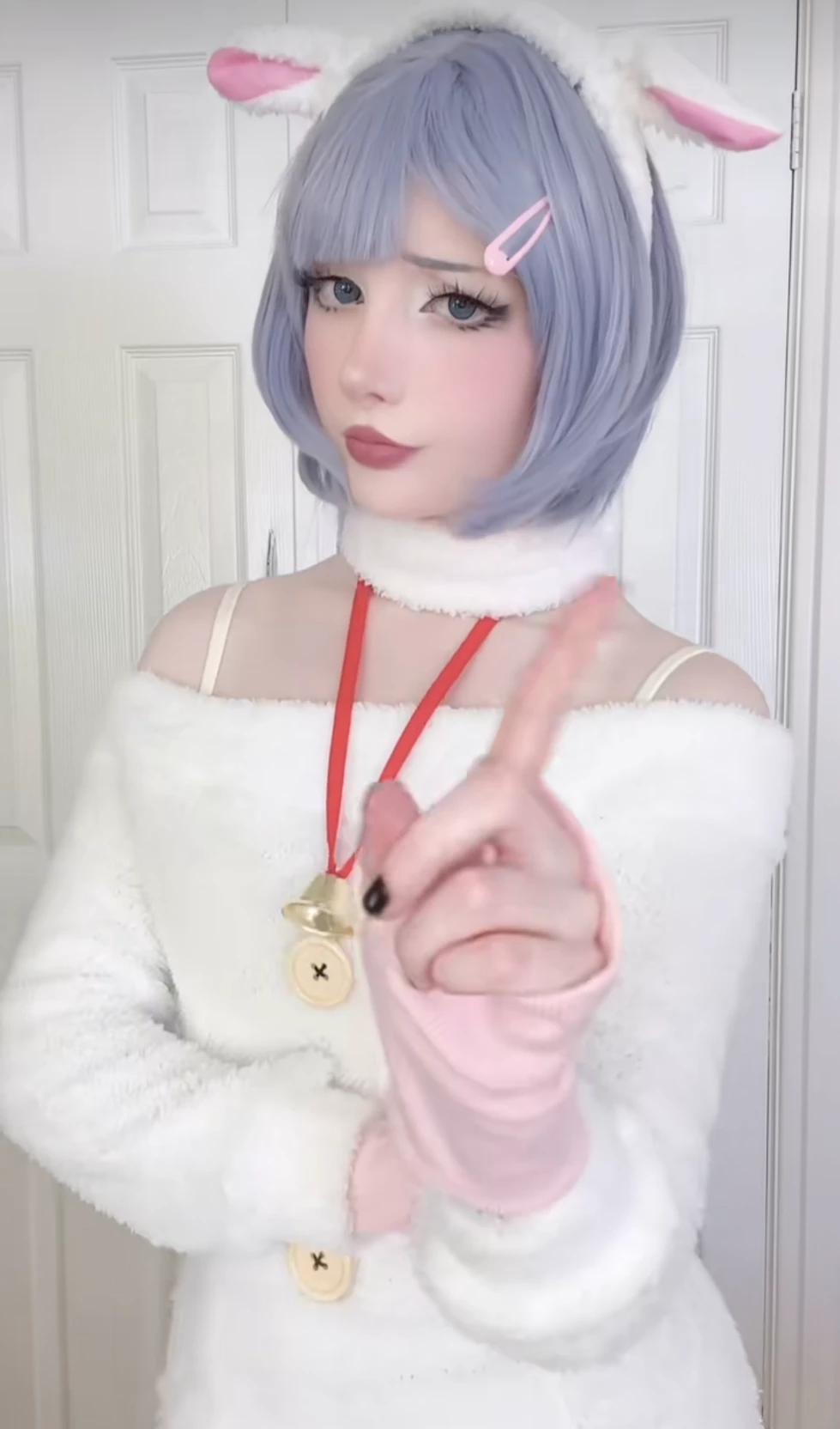 blue thumbnail
